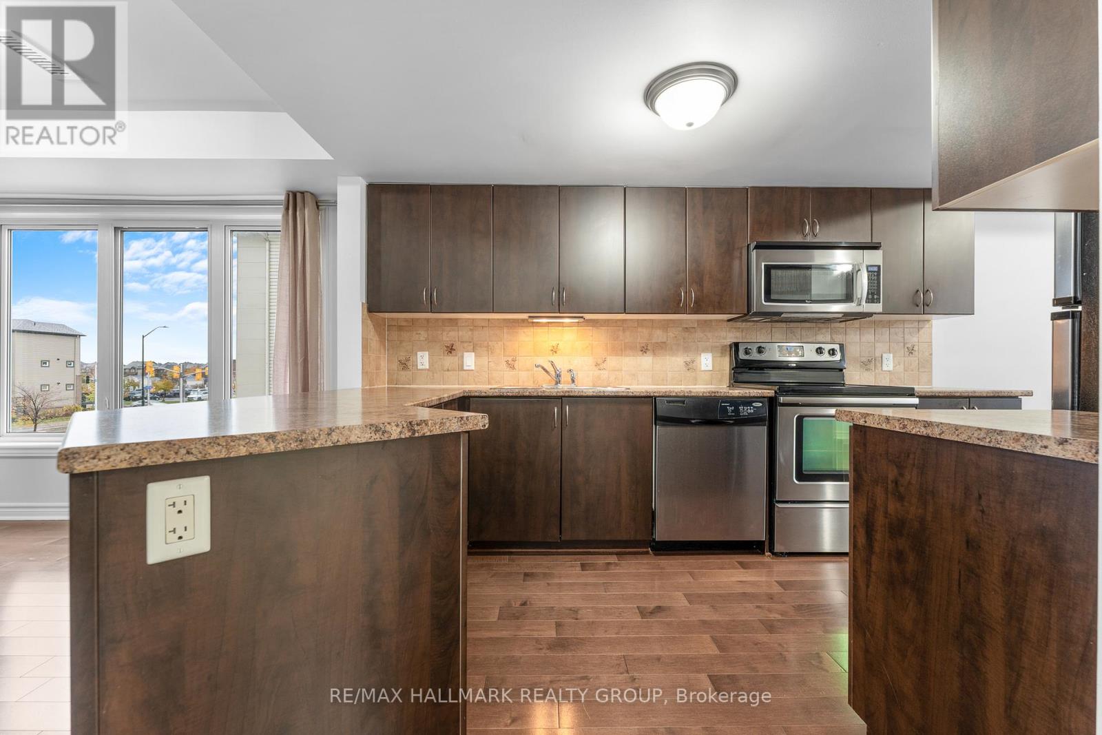 736b Chapman Mills Drive, Ottawa, Ontario  K2J 3V2 - Photo 17 - X12454293