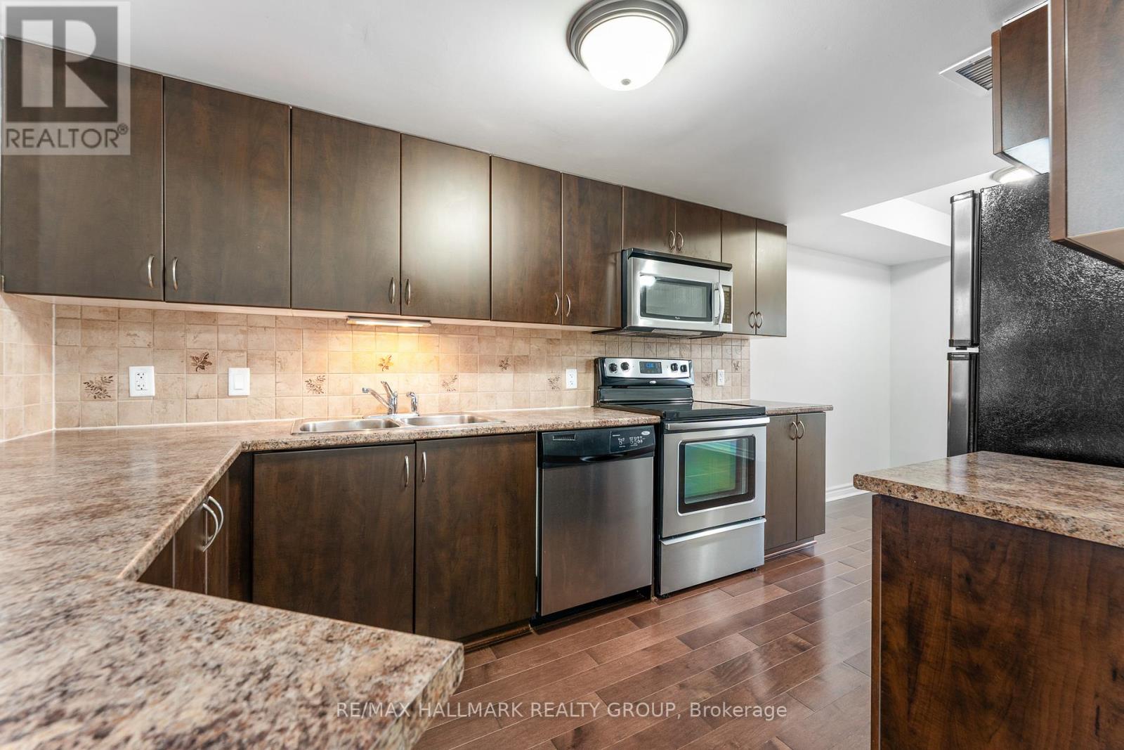 736b Chapman Mills Drive, Ottawa, Ontario  K2J 3V2 - Photo 20 - X12454293