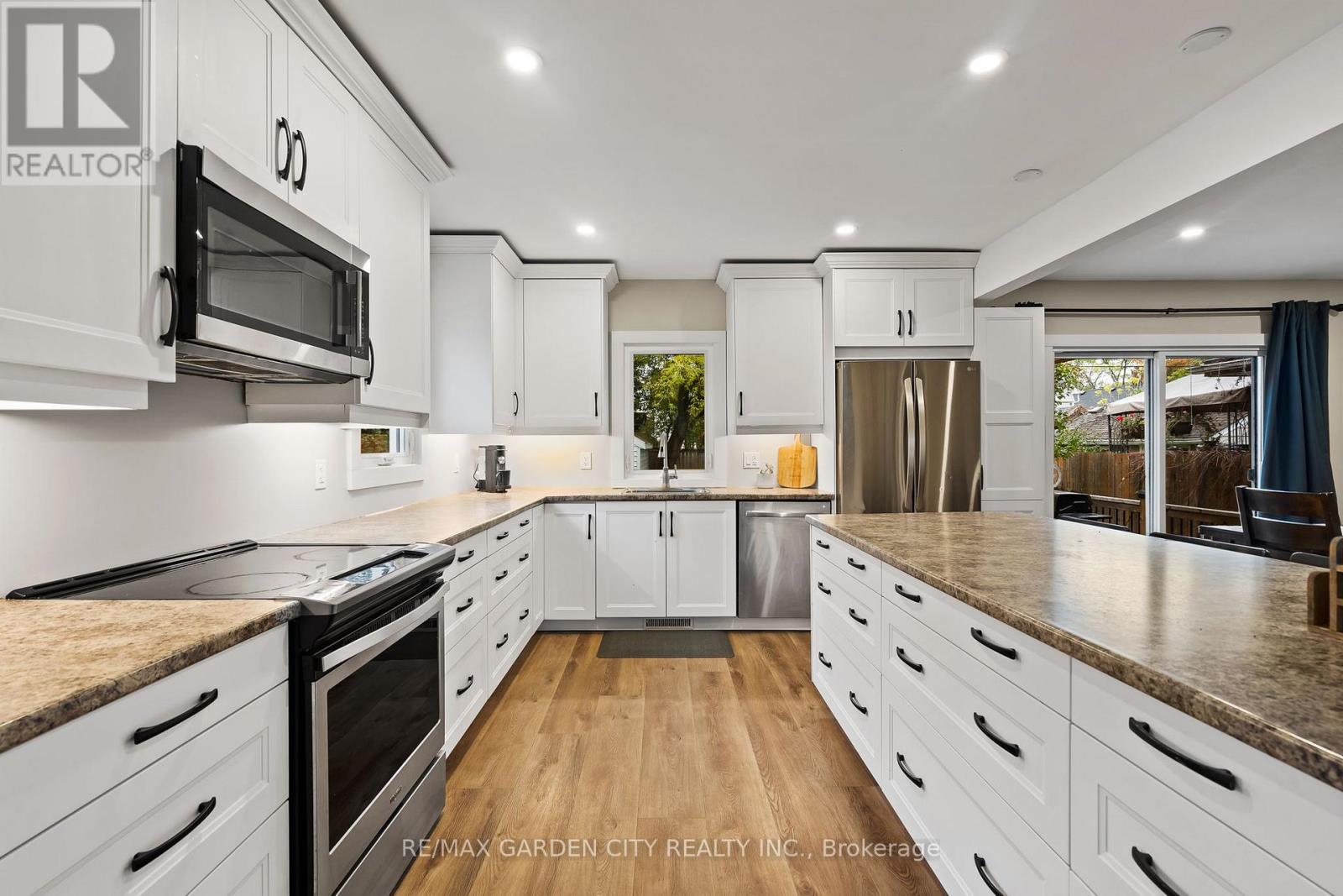 94 St Patrick Street, St. Catharines, Ontario  L2R 1K5 - Photo 13 - X12508930