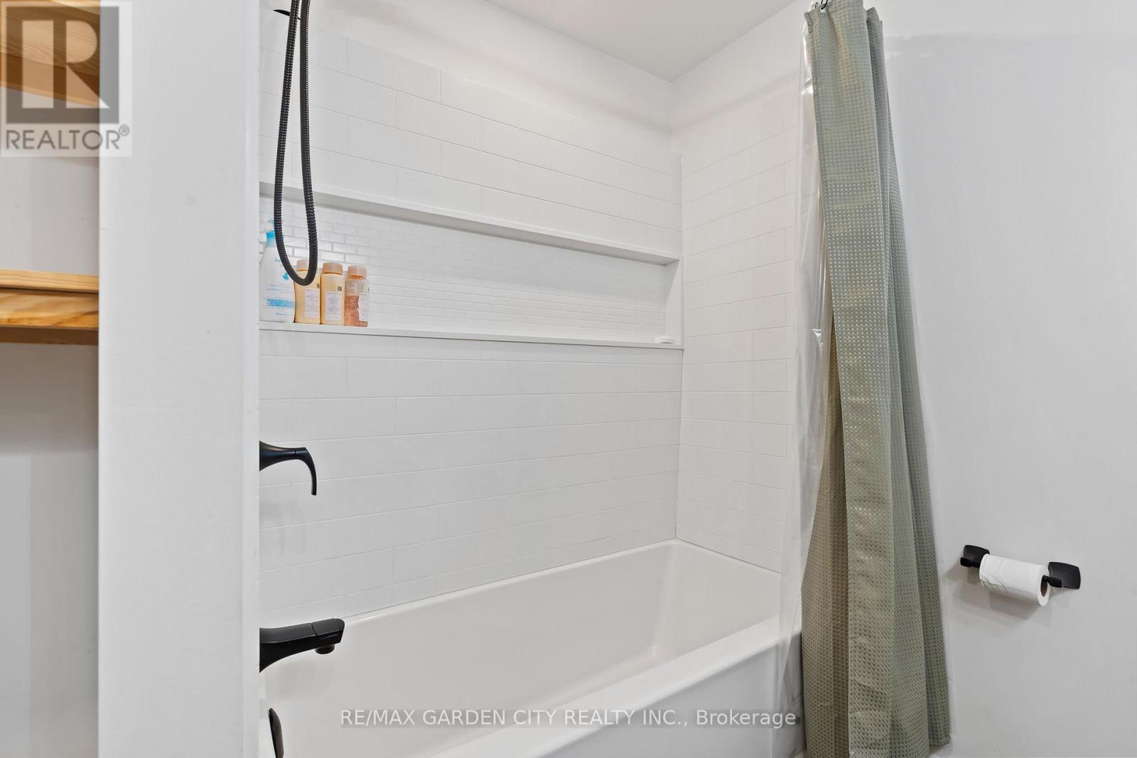 94 St Patrick Street, St. Catharines, Ontario  L2R 1K5 - Photo 20 - X12508930