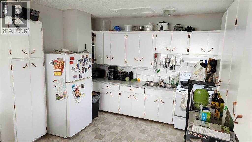 723 9 Avenue S, Lethbridge, Alberta  T1J 1T3 - Photo 13 - A2268048