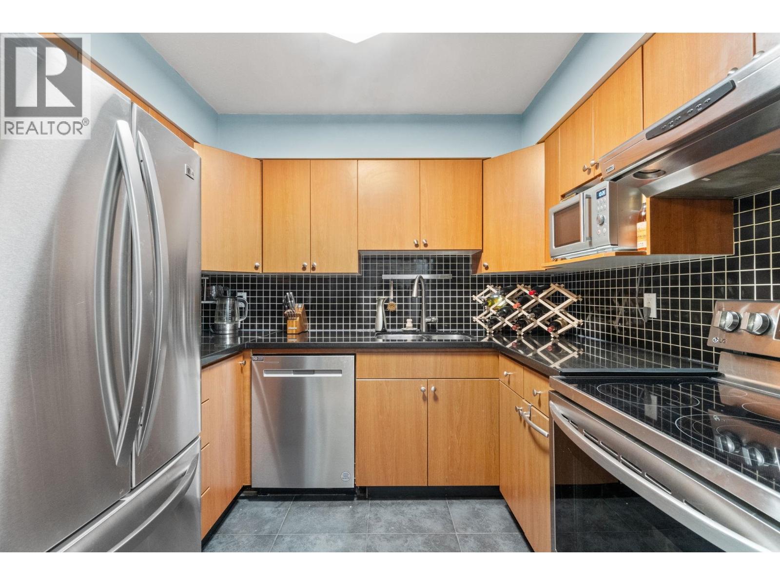 102 1689 E 4th Avenue, Vancouver, British Columbia  V5N 1J7 - Photo 9 - R3064583