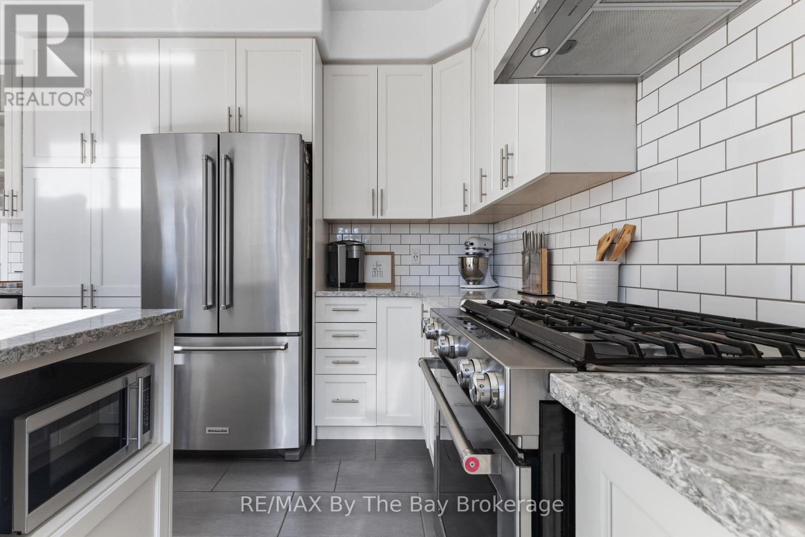 77 Lockerbie Crescent, Collingwood, Ontario L9Y 0Y8 - Photo 12 - S12509018