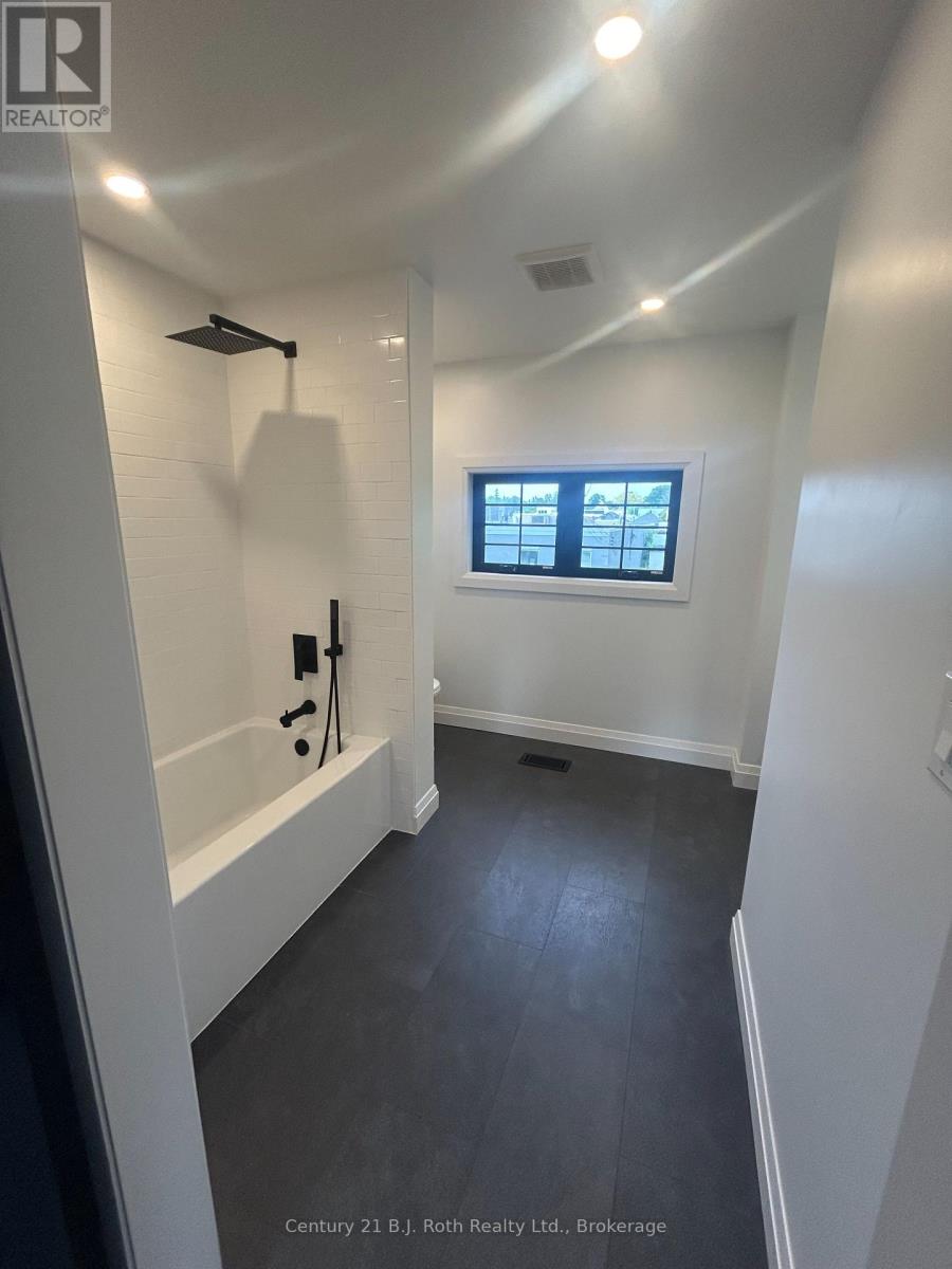 339 First Street, Midland, Ontario  L4R 3P3 - Photo 19 - S12509044