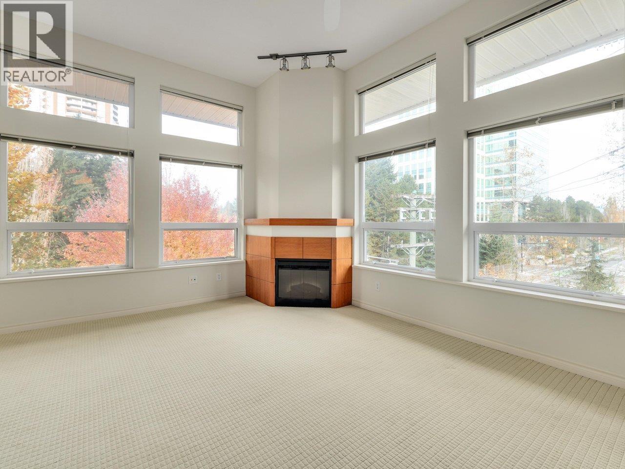 410 6888 Southpoint Drive, Burnaby, British Columbia  V3N 5E3 - Photo 3 - R3057403