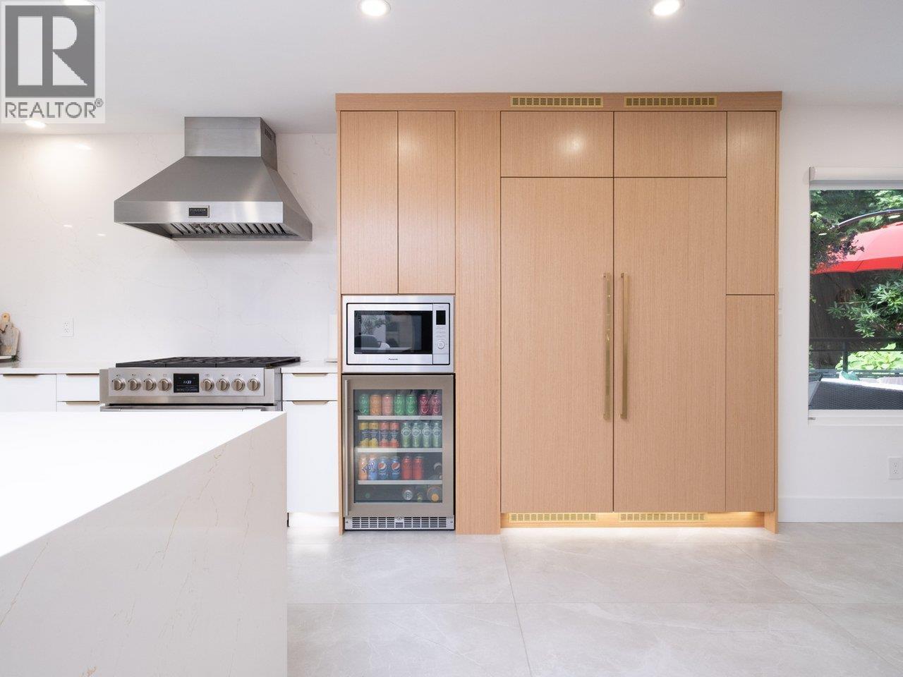 4283 Capilano Road, North Vancouver, British Columbia V7R 4J6 - Photo 9 - R3064538