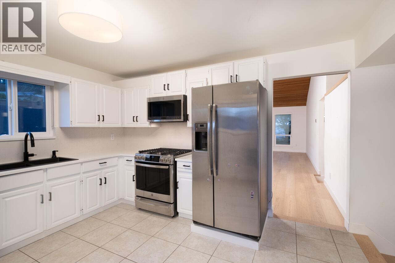 5 Campion Court, Port Moody, British Columbia V3H 4A9 - Photo 14 - R3064549