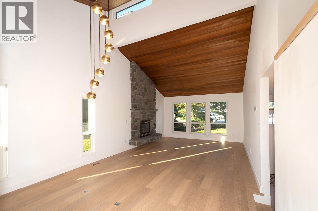 5 Campion Court, Port Moody, British Columbia V3H 4A9 - Photo 5 - R3064549