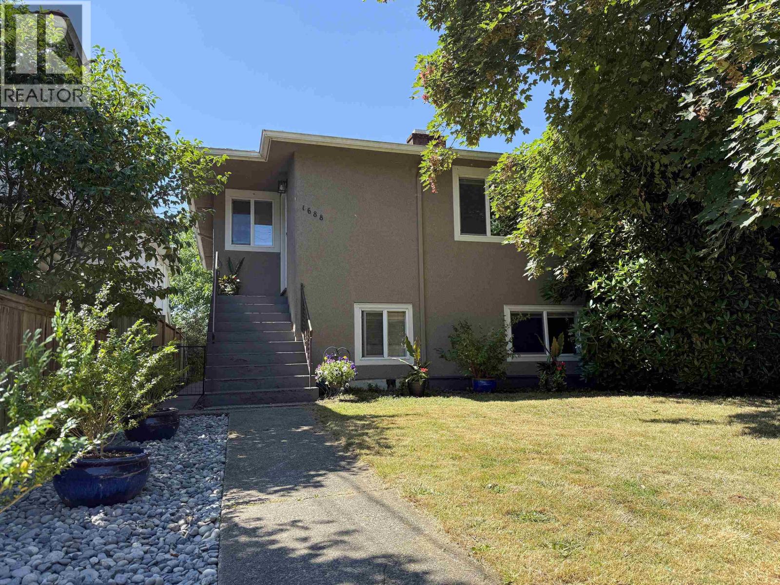 1688 E 29TH AVENUE, Vancouver, British Columbia