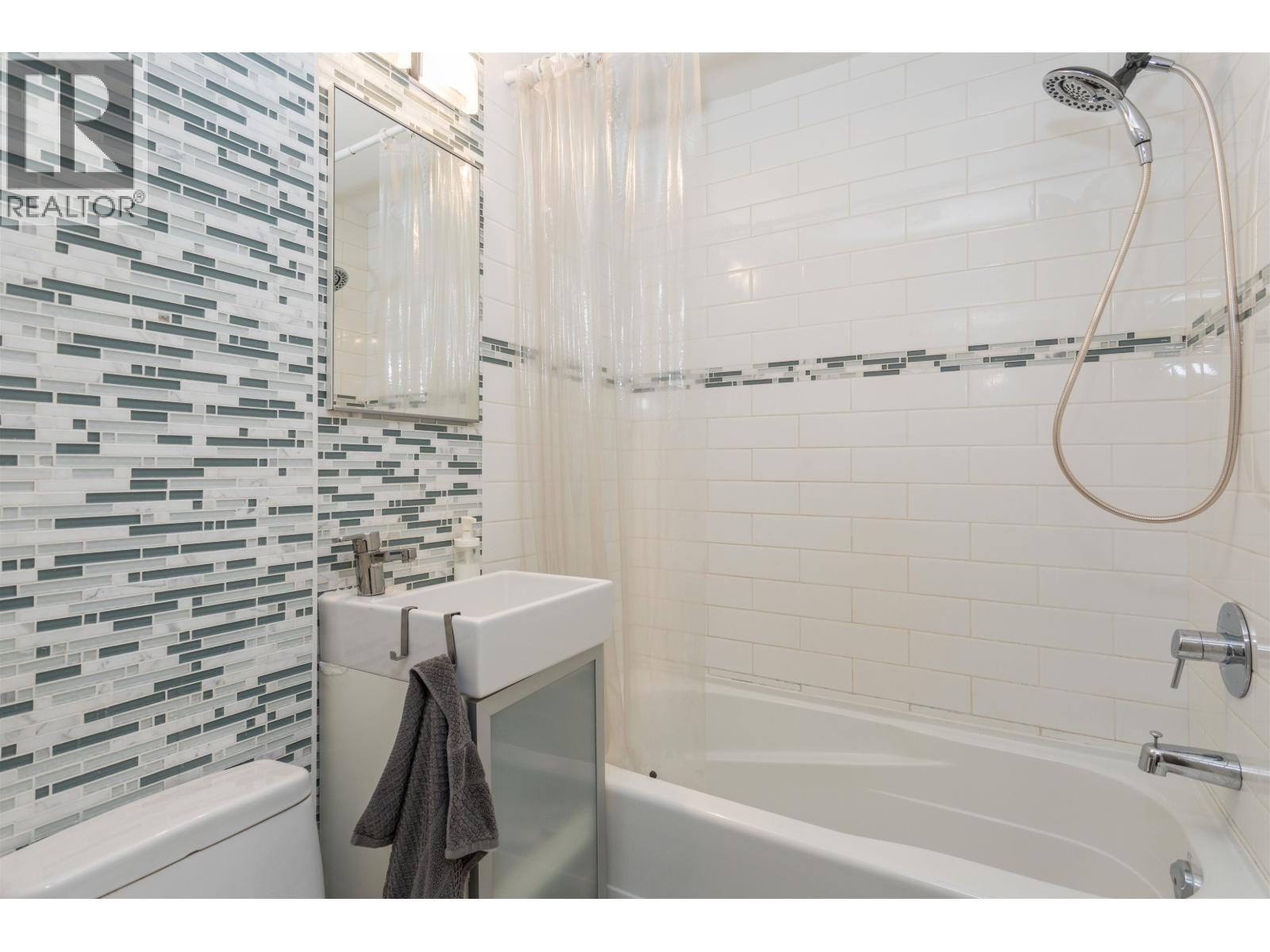 1688 E 29th Avenue, Vancouver, British Columbia V5N 2Y6 - Photo 14 - R3064579