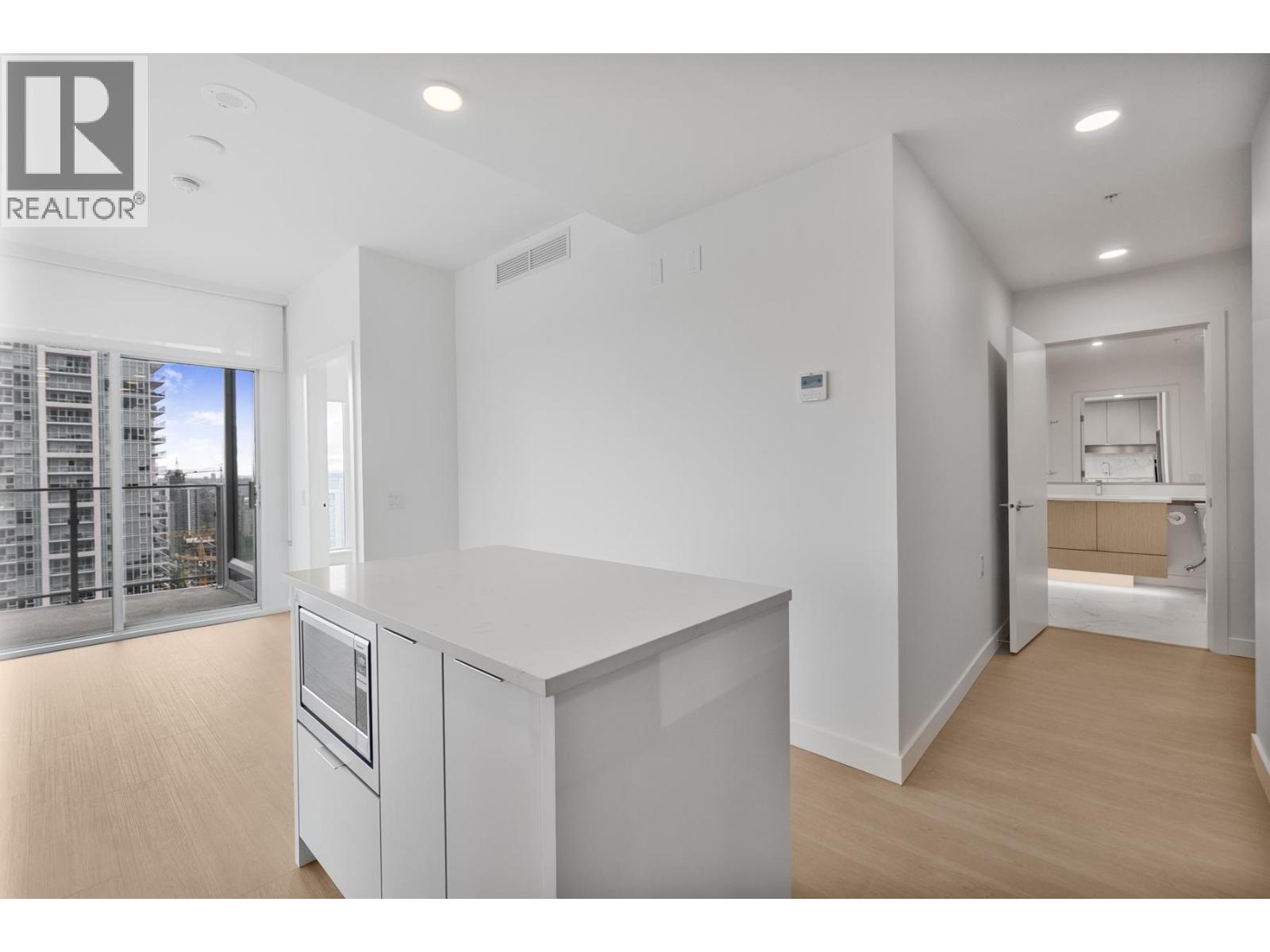 2706 699 Whiting Way, Coquitlam, British Columbia  V3J 0N7 - Photo 10 - R3064588