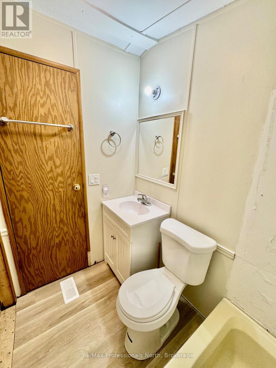 45 - 1007 Racoon Road, Gravenhurst, Ontario P1P 1R1 - Photo 11 - X12508940