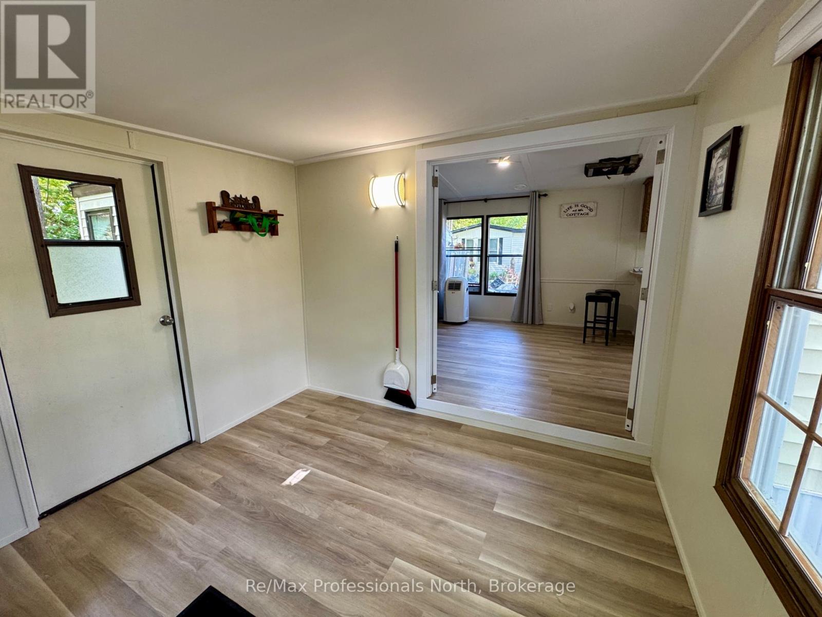 45 - 1007 Racoon Road, Gravenhurst, Ontario P1P 1R1 - Photo 3 - X12508940