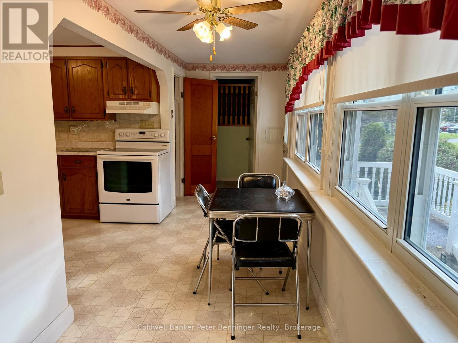 121 Hinks Street, Brockton, Ontario N0G 2V0 - Photo 12 - X12509072