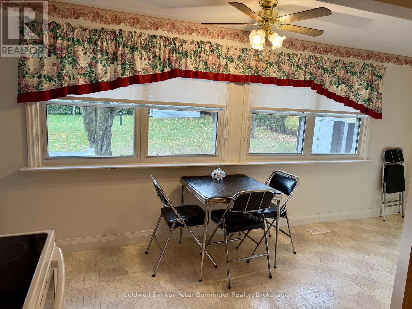 121 Hinks Street, Brockton, Ontario N0G 2V0 - Photo 14 - X12509072