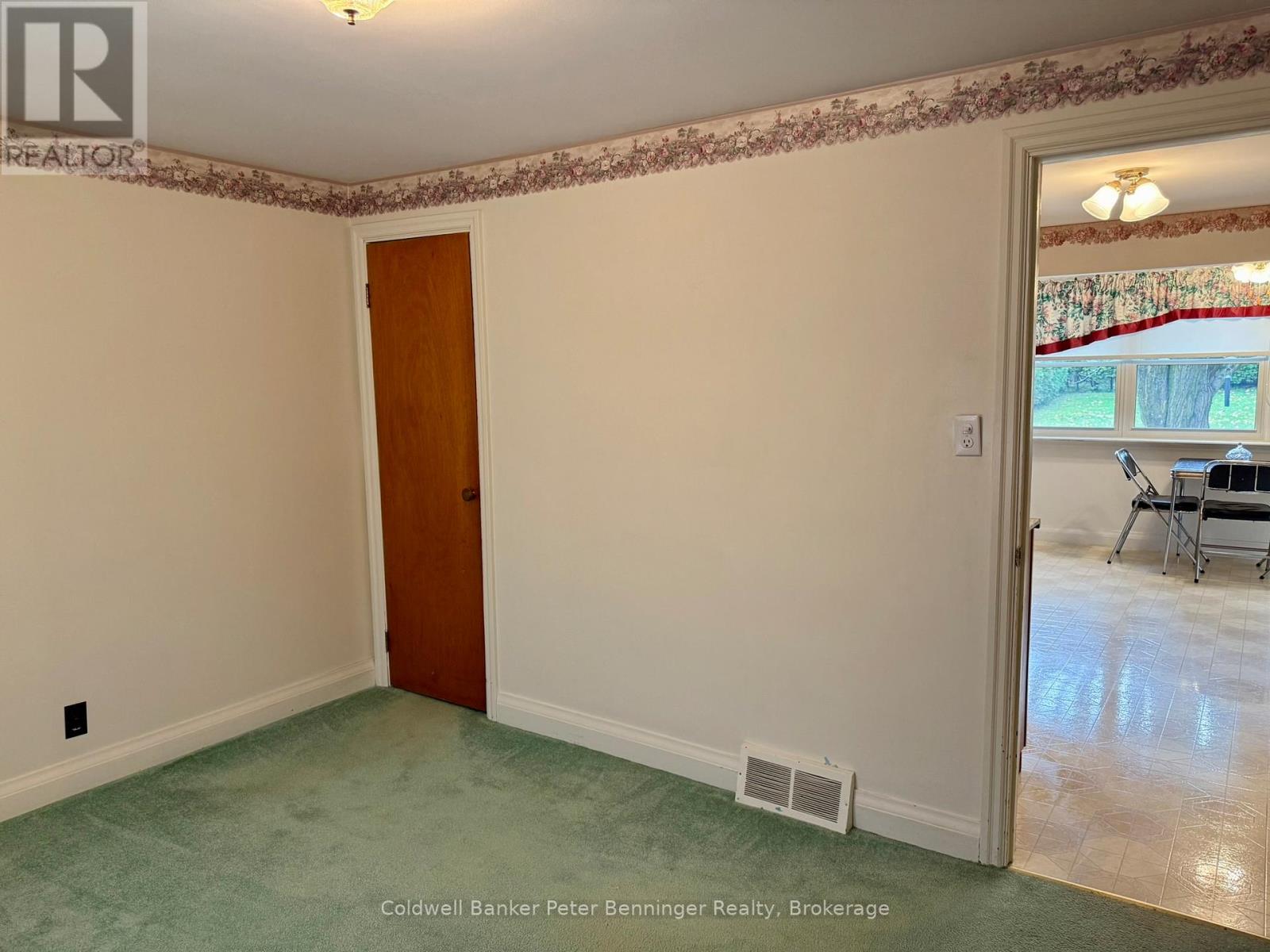 121 Hinks Street, Brockton, Ontario N0G 2V0 - Photo 18 - X12509072