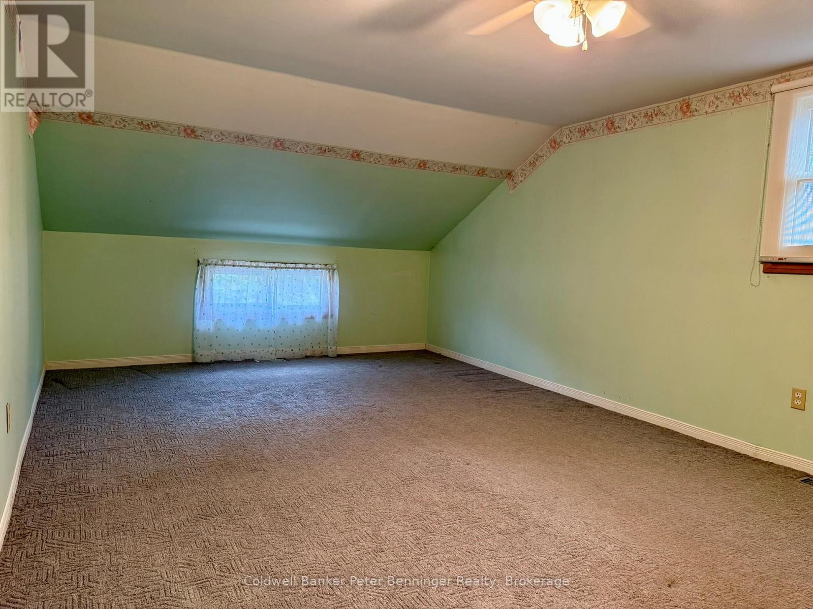 121 Hinks Street, Brockton, Ontario N0G 2V0 - Photo 21 - X12509072