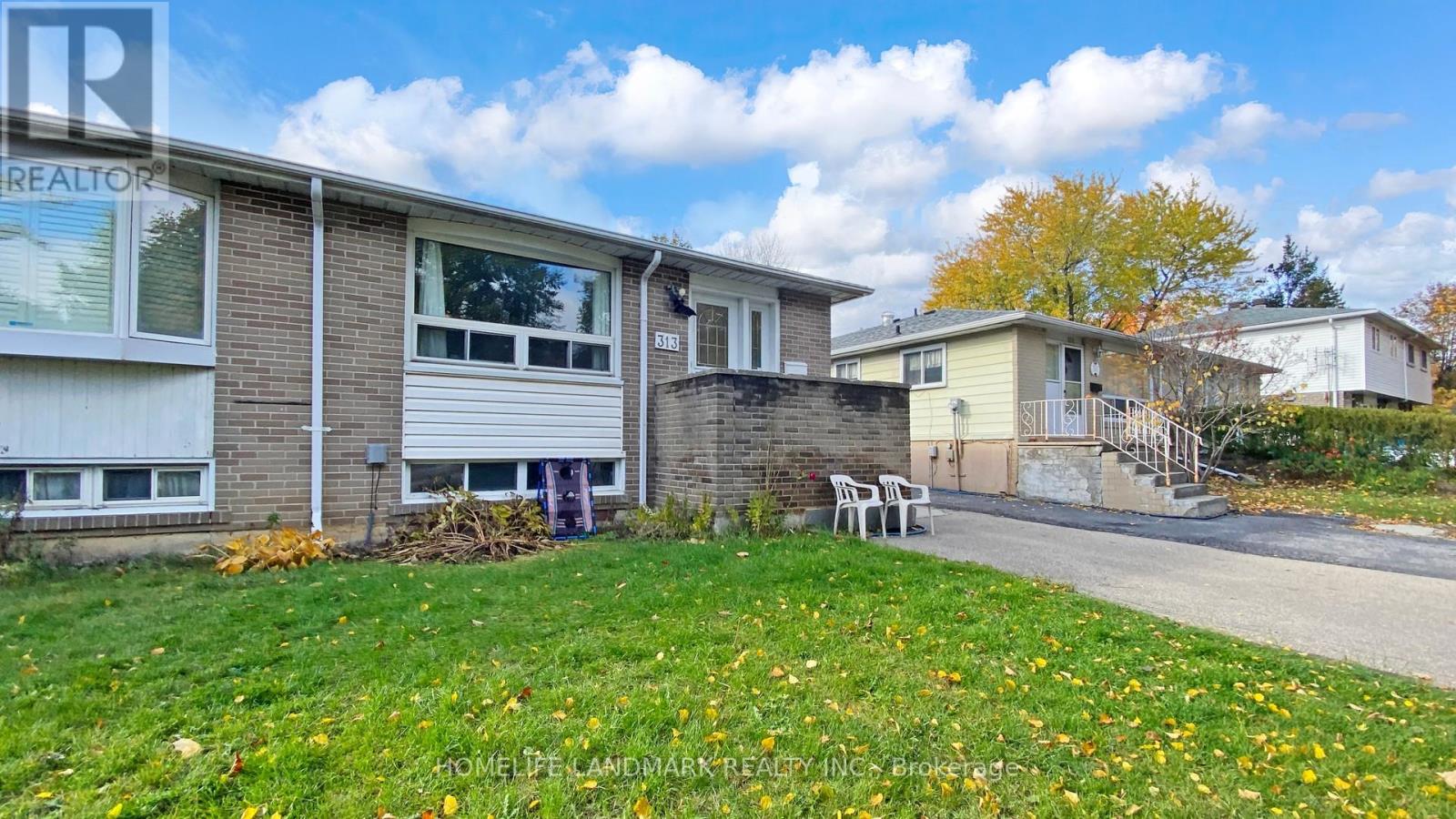 313 Hollyberry Trail, Toronto, Ontario  M2H 2P5 - Photo 4 - C12505964