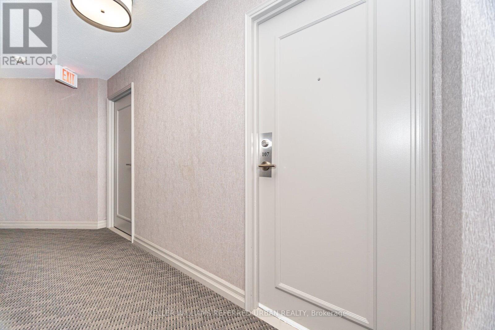 107 - 77 Maitland Place, Toronto, Ontario  M4Y 2V6 - Photo 3 - C12508932