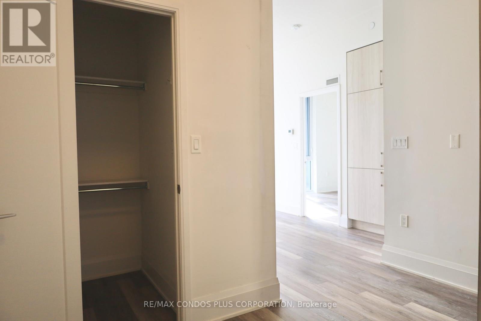 1803 - 27 Bathurst Street, Toronto, Ontario  M5V 0R1 - Photo 16 - C12508948