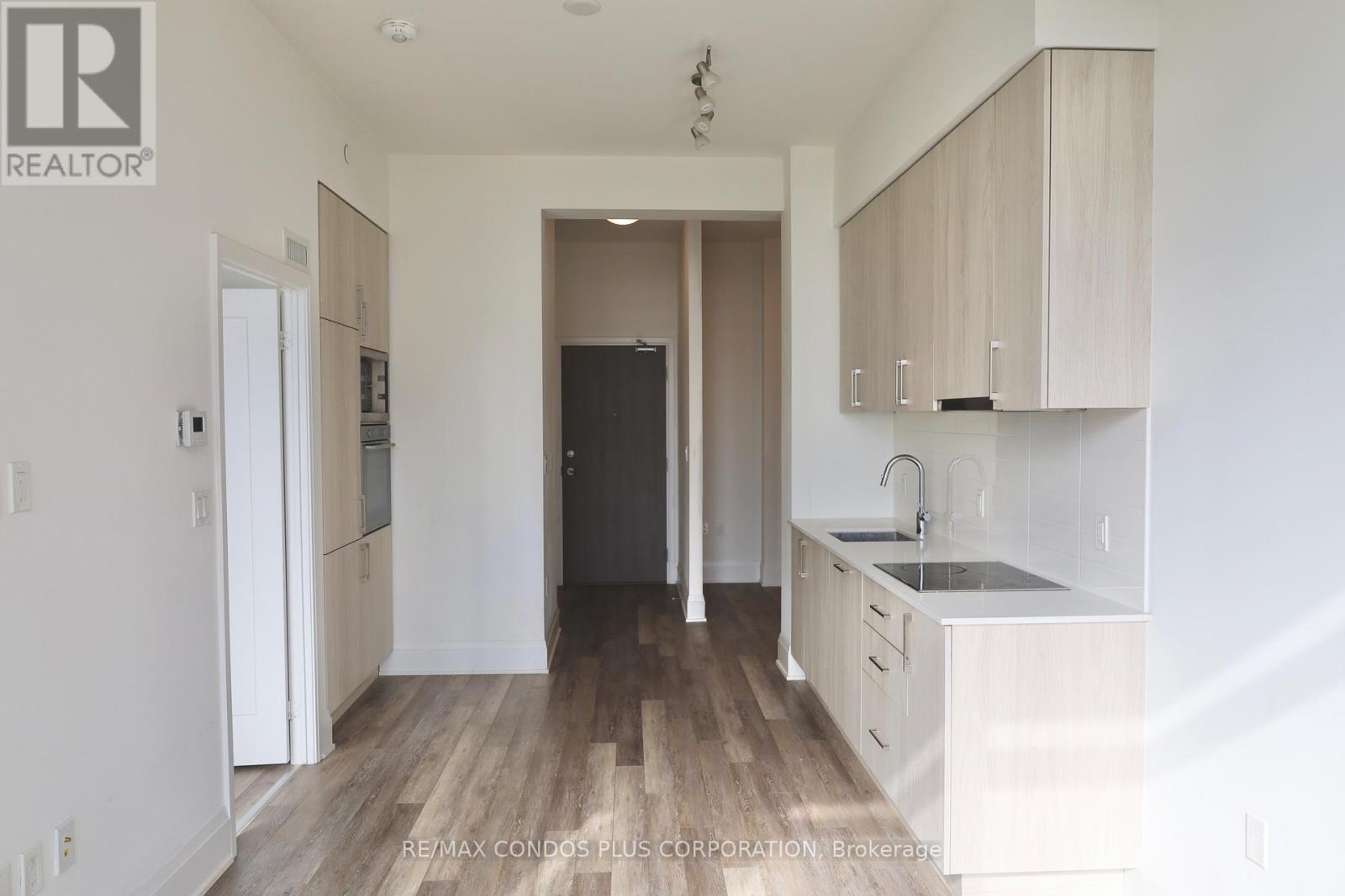 1803 - 27 Bathurst Street, Toronto, Ontario  M5V 0R1 - Photo 3 - C12508948