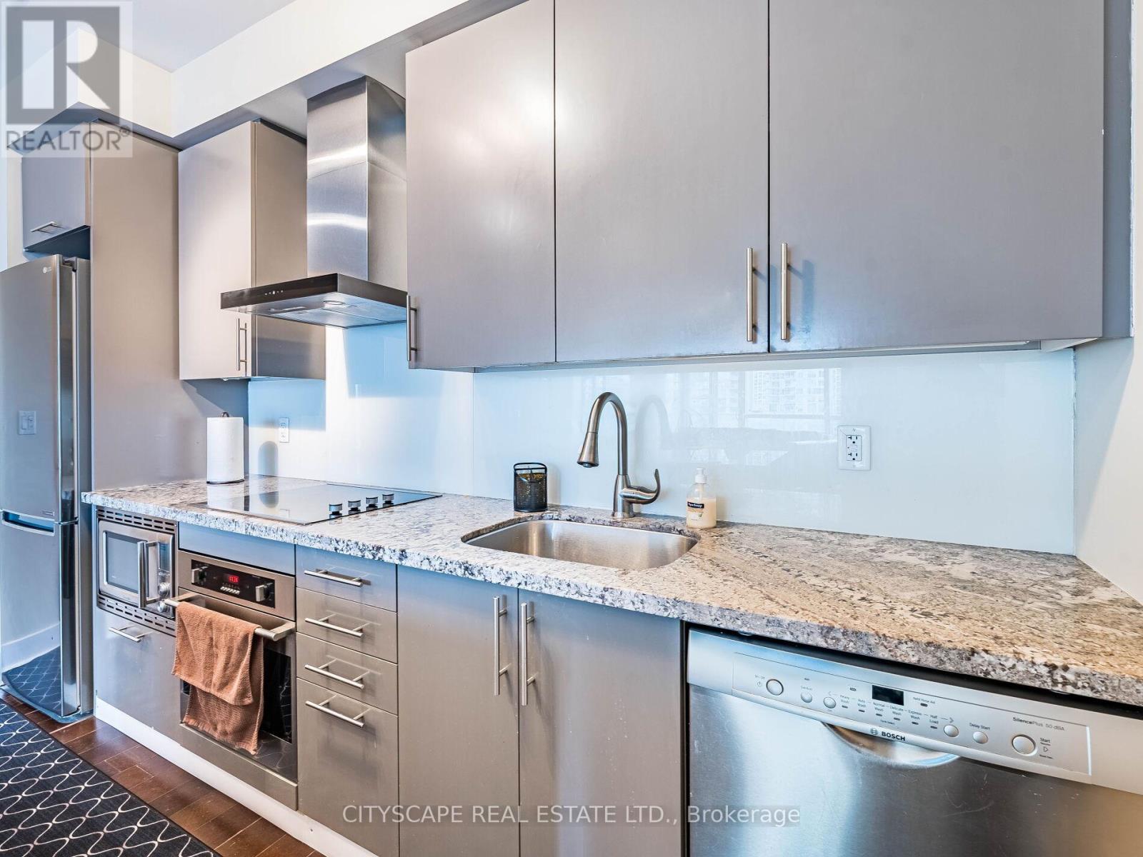 1915 - 352 Front Street W, Toronto, Ontario  M5V 1B5 - Photo 10 - C12509068