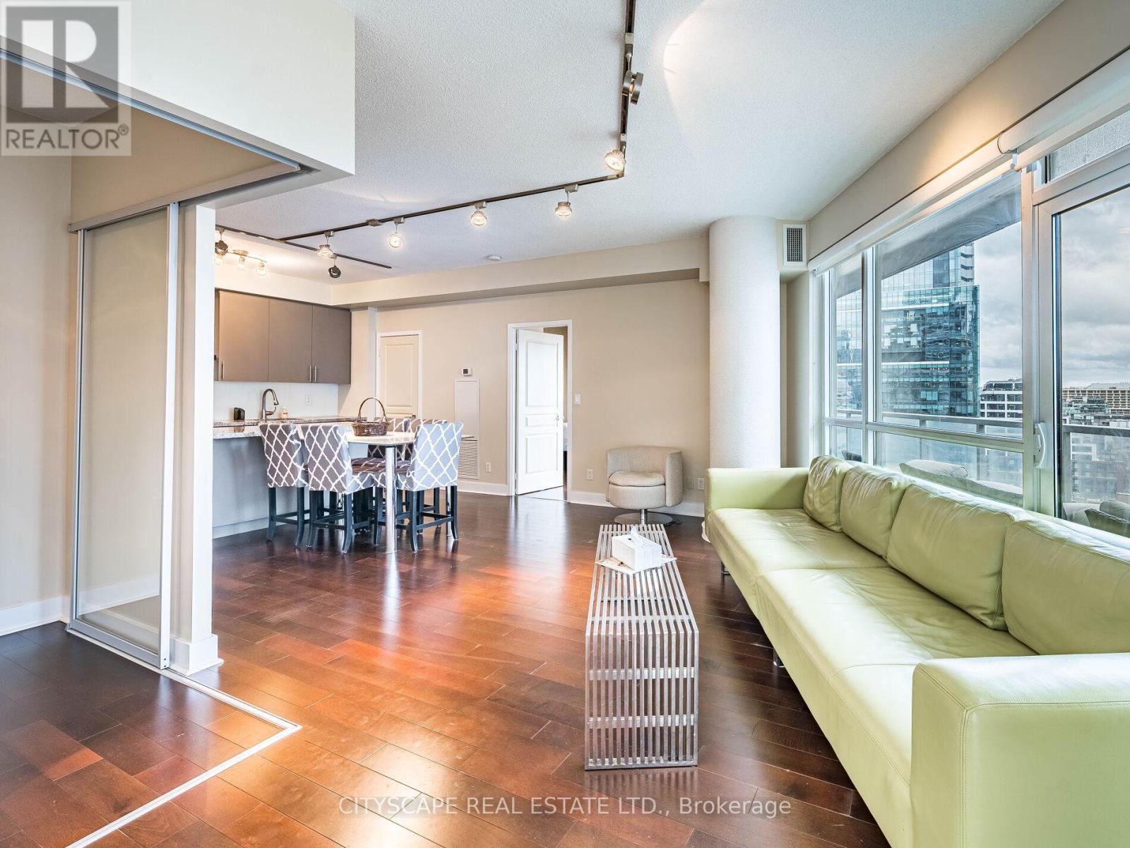 1915 - 352 Front Street W, Toronto, Ontario  M5V 1B5 - Photo 13 - C12509068