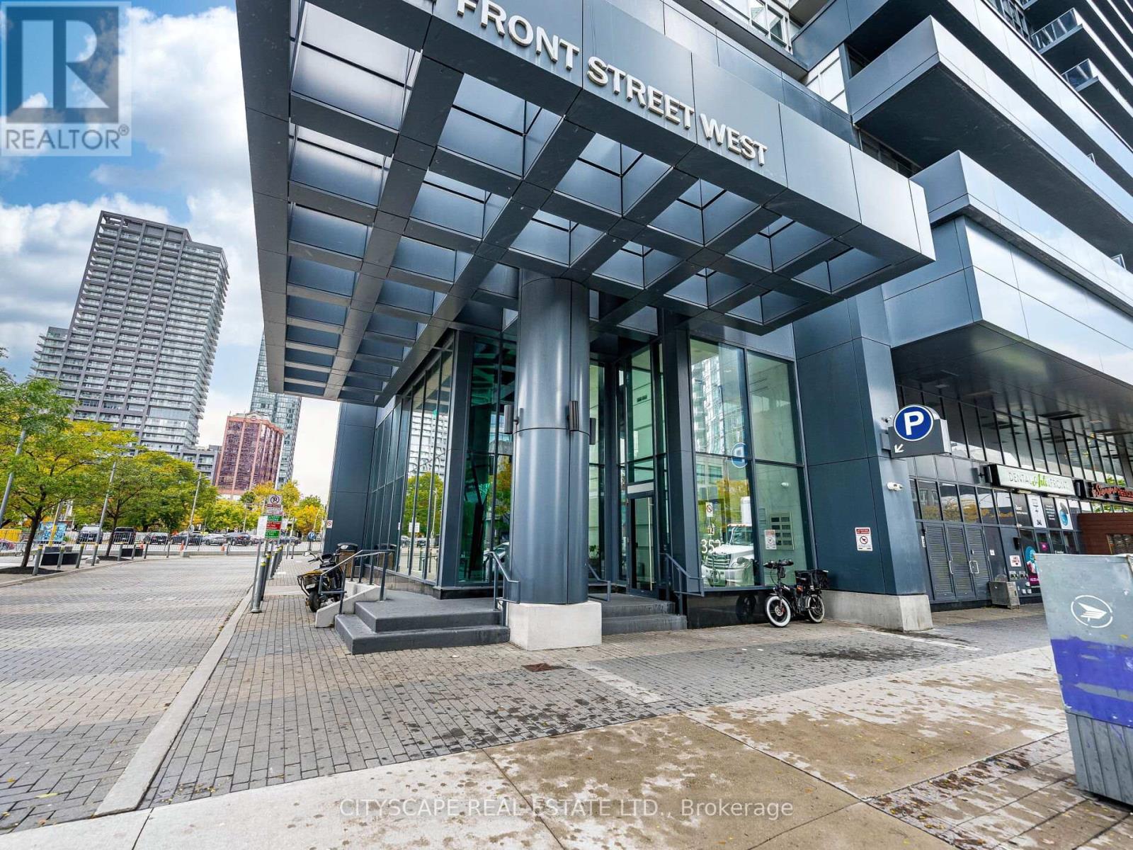 1915 - 352 Front Street W, Toronto, Ontario  M5V 1B5 - Photo 2 - C12509068