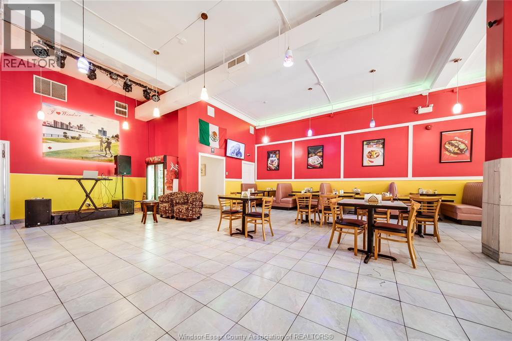 325 Ouellette Avenue, Windsor, Ontario N9A 4J1 - Photo 11 - 25028008