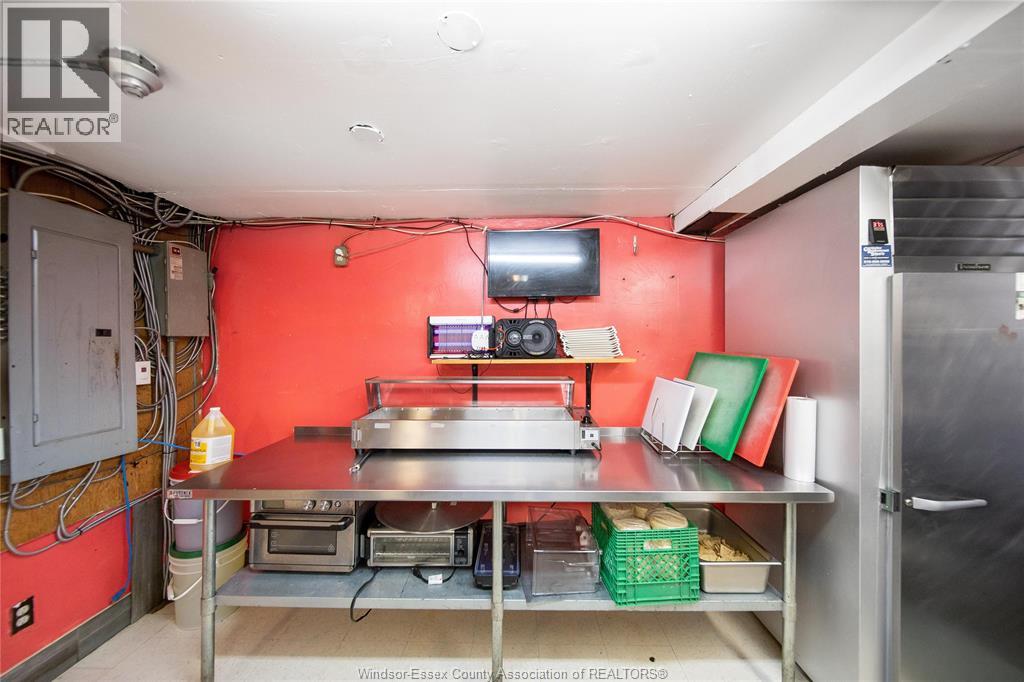 325 Ouellette Avenue, Windsor, Ontario N9A 4J1 - Photo 20 - 25028008