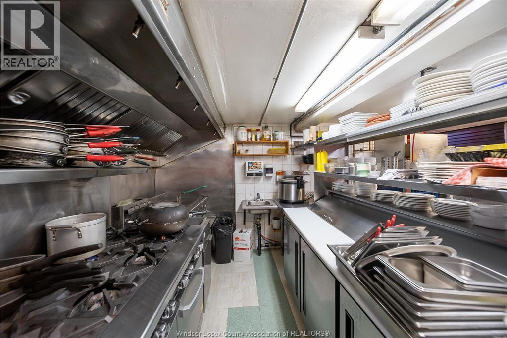 325 Ouellette Avenue, Windsor, Ontario N9A 4J1 - Photo 24 - 25028008