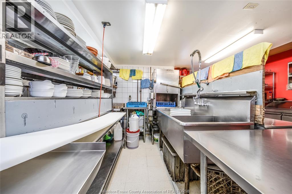 325 Ouellette Avenue, Windsor, Ontario N9A 4J1 - Photo 27 - 25028008