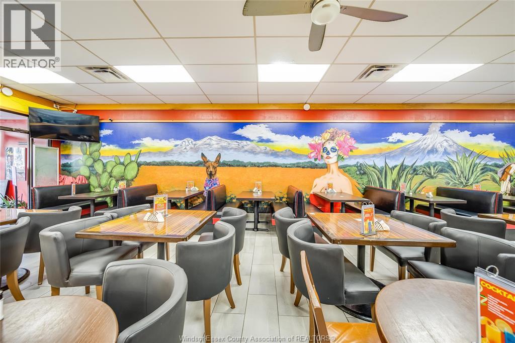 16 Talbot Street East, Leamington, Ontario N8H 1L2 - Photo 10 - 25028003