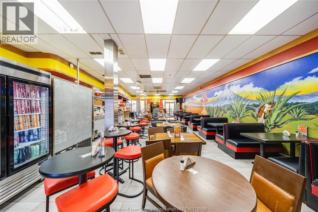 16 Talbot Street East, Leamington, Ontario N8H 1L2 - Photo 14 - 25028003