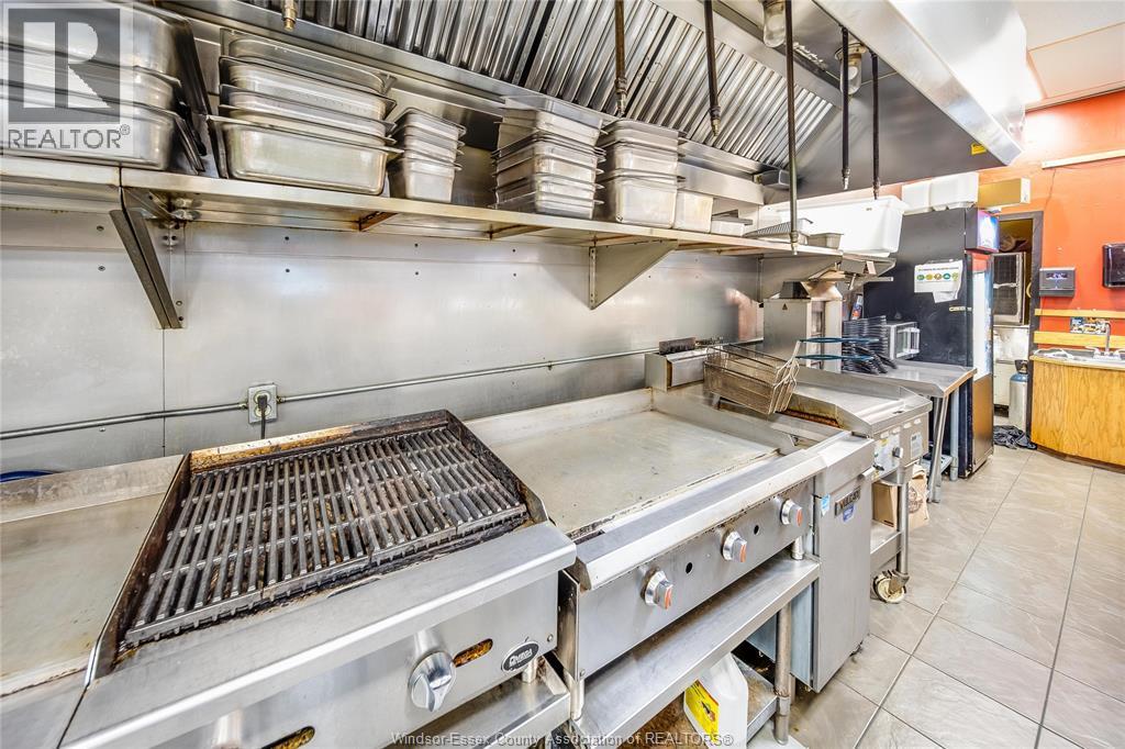 16 Talbot Street East, Leamington, Ontario N8H 1L2 - Photo 29 - 25028003