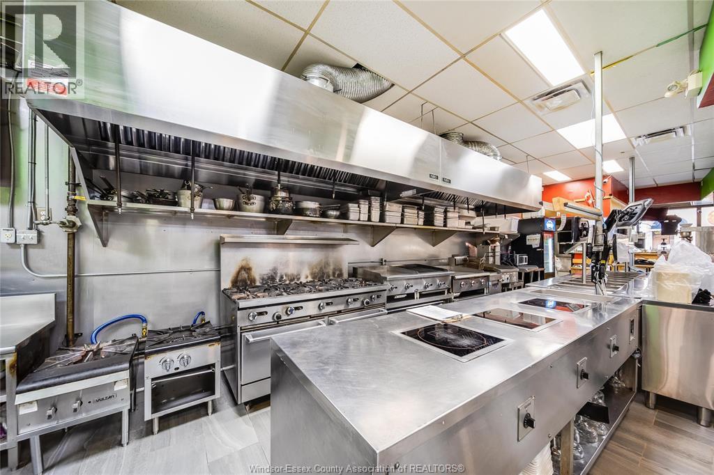 16 Talbot Street East, Leamington, Ontario N8H 1L2 - Photo 32 - 25028003