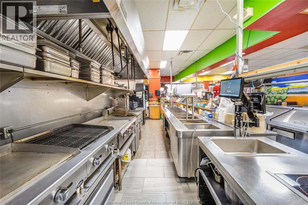 16 Talbot Street East, Leamington, Ontario N8H 1L2 - Photo 34 - 25028003