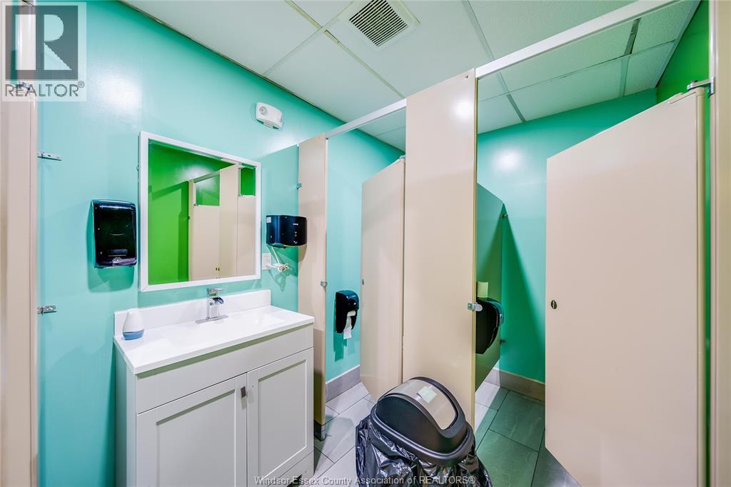 16 Talbot Street East, Leamington, Ontario N8H 1L2 - Photo 45 - 25028003