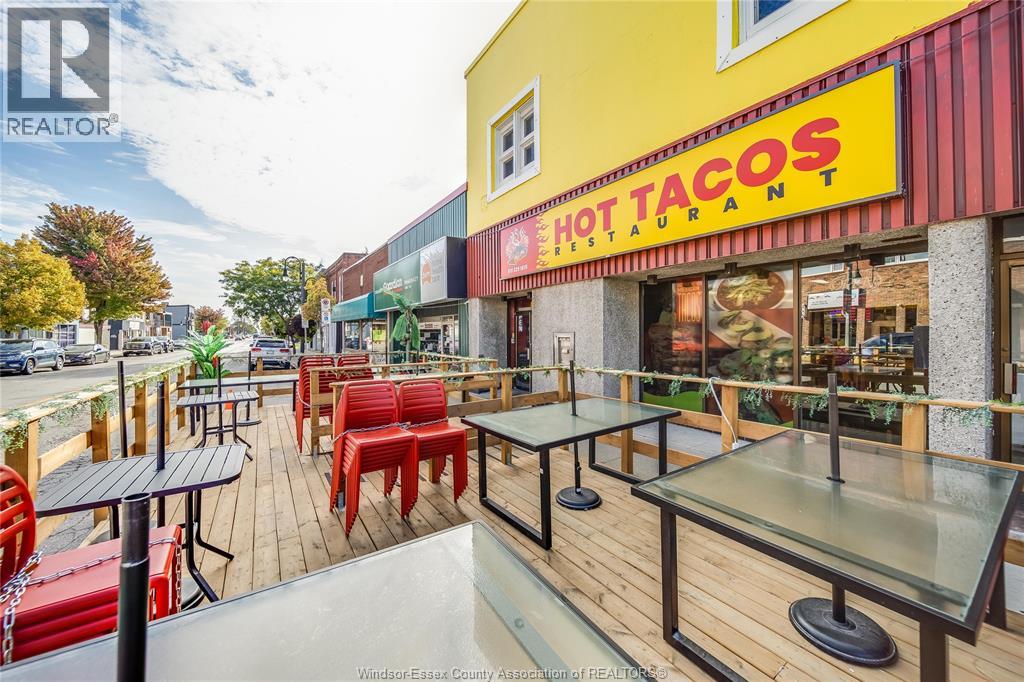 16 Talbot Street East, Leamington, Ontario N8H 1L2 - Photo 5 - 25028003