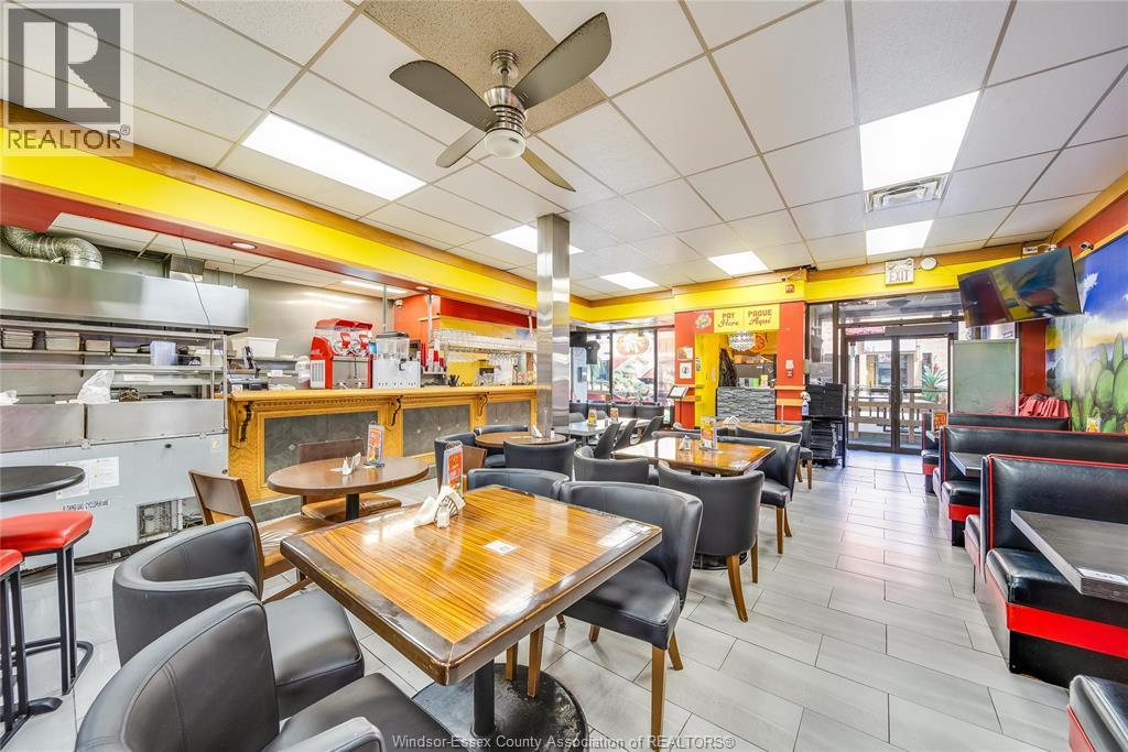 16 Talbot Street East, Leamington, Ontario N8H 1L2 - Photo 8 - 25028003