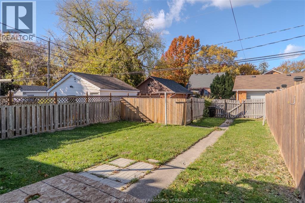 2084 Ottawa Street, Windsor, Ontario N8T 2M7 - Photo 11 - 25028001