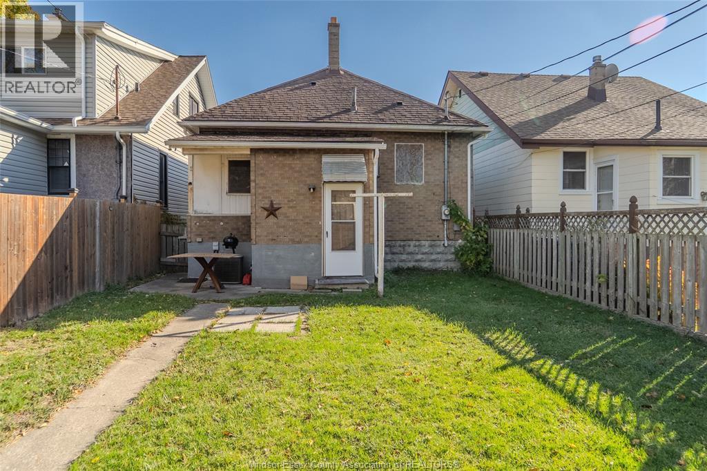 2084 Ottawa Street, Windsor, Ontario N8T 2M7 - Photo 12 - 25028001