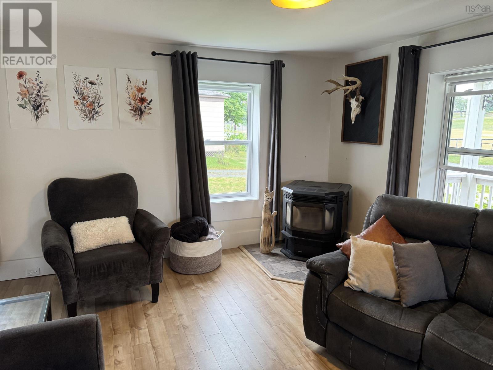 107 Stellar Street, Stellarton, Nova Scotia  B0K 1S0 - Photo 5 - 202518528