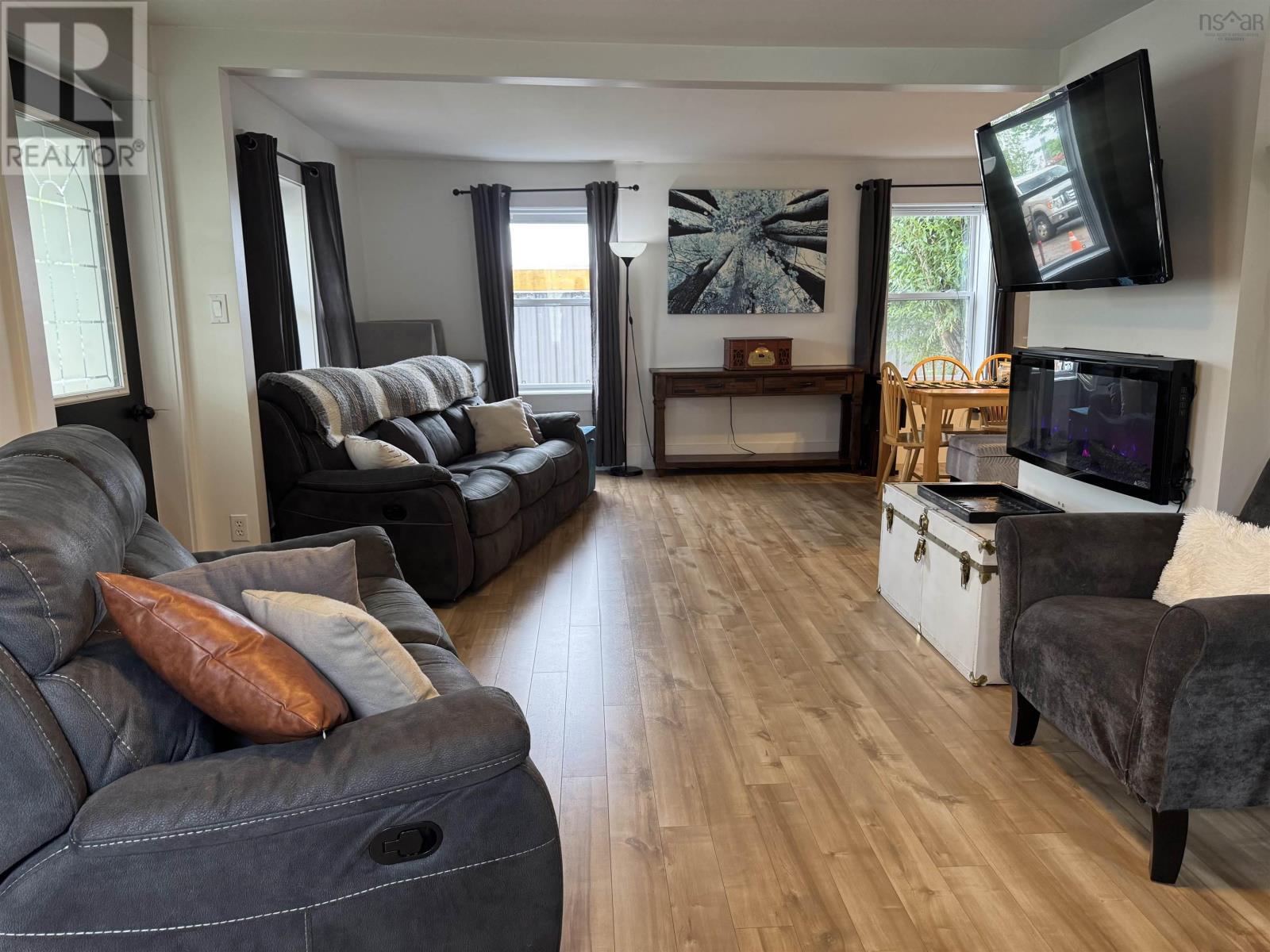 107 Stellar Street, Stellarton, Nova Scotia  B0K 1S0 - Photo 3 - 202518528