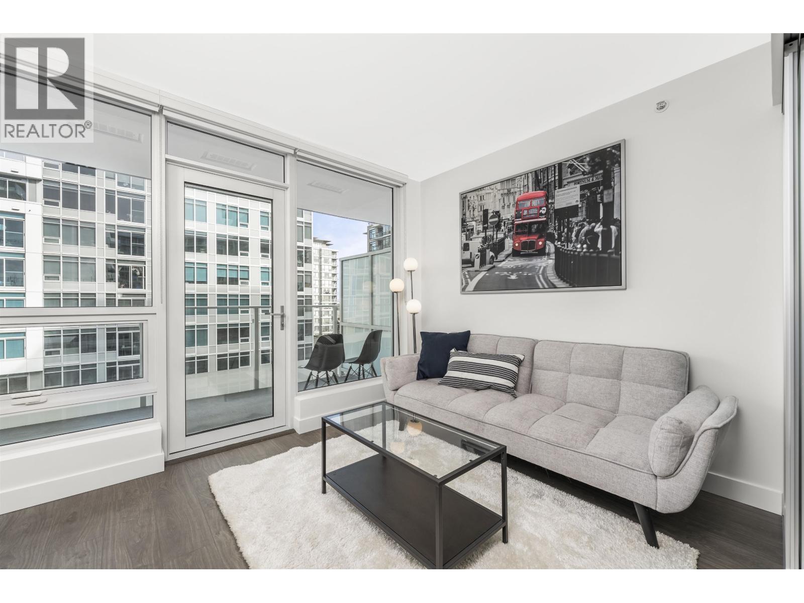 810 6320 No.3 Road, Richmond, British Columbia  V6Y 0L5 - Photo 2 - R3064587