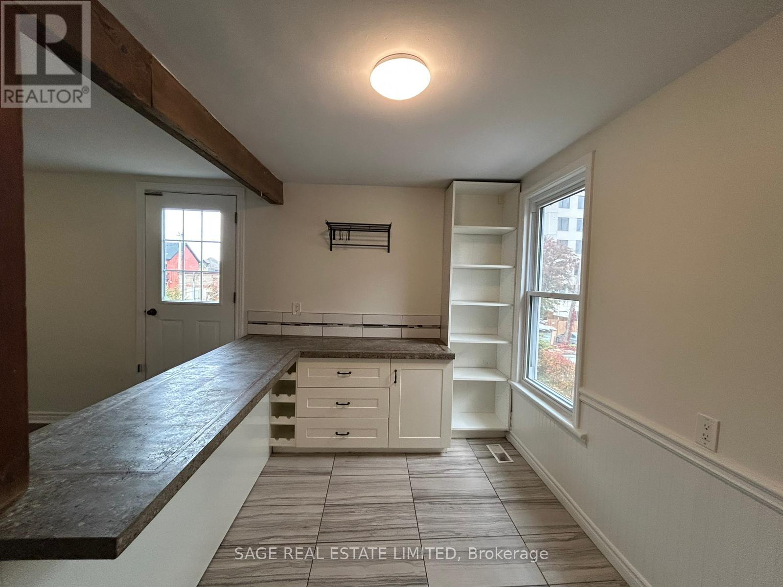 2 - 9 Wright Avenue, Hamilton, Ontario  L8L 2T5 - Photo 5 - X12508814