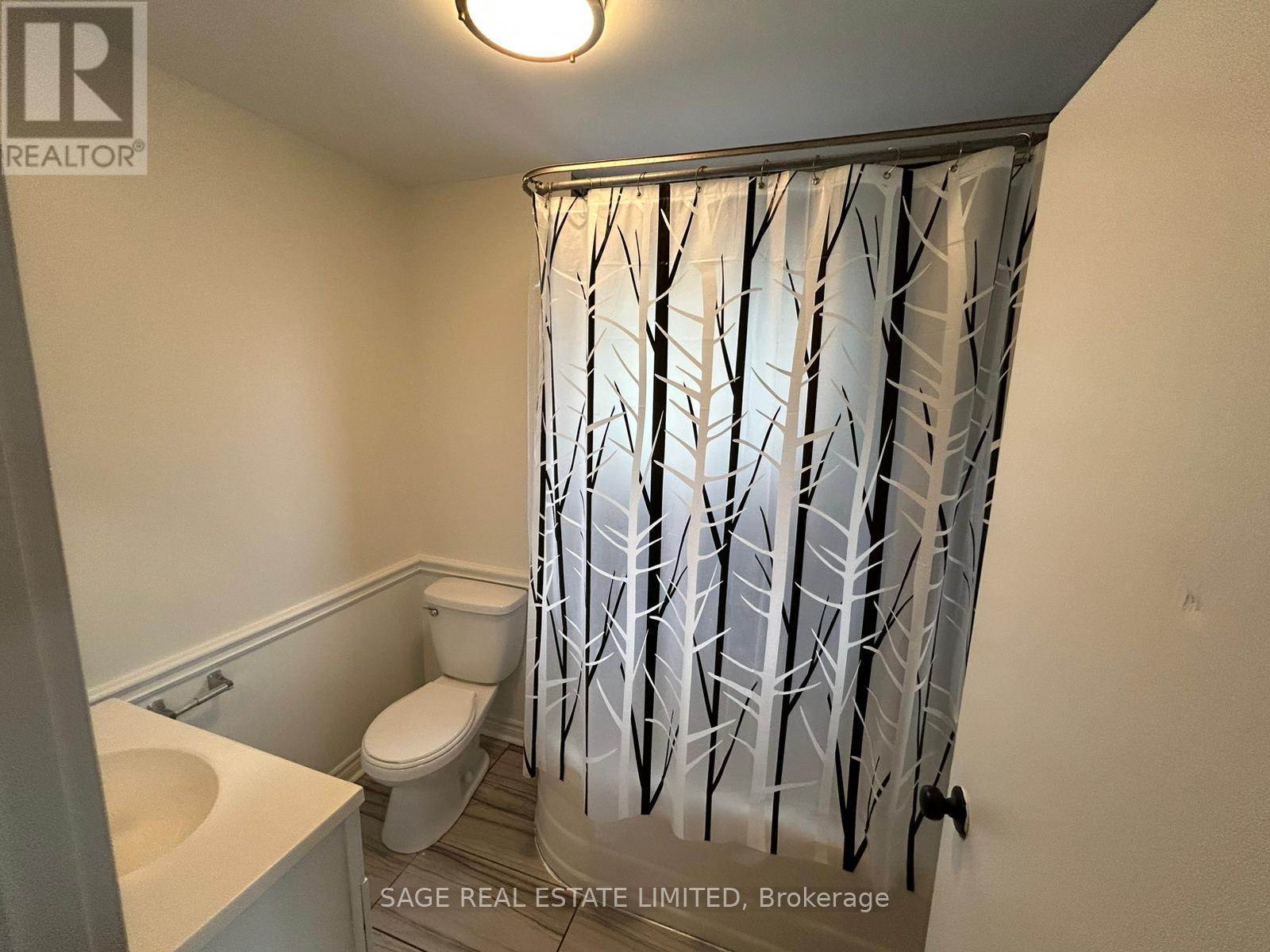 2 - 9 Wright Avenue, Hamilton, Ontario  L8L 2T5 - Photo 7 - X12508814