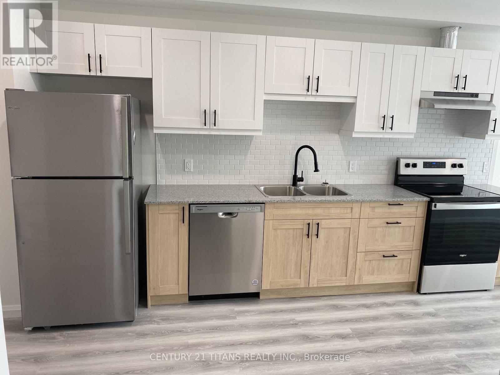 Ph16 - 181 Elmira Road S, Guelph, Ontario  N1K 0E4 - Photo 4 - X12495230