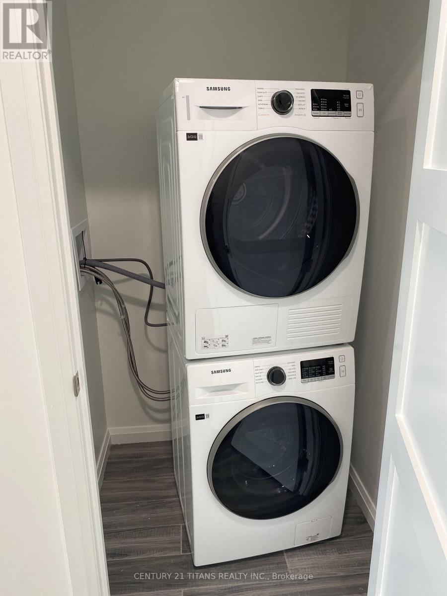 Ph16 - 181 Elmira Road S, Guelph, Ontario  N1K 0E4 - Photo 8 - X12495230