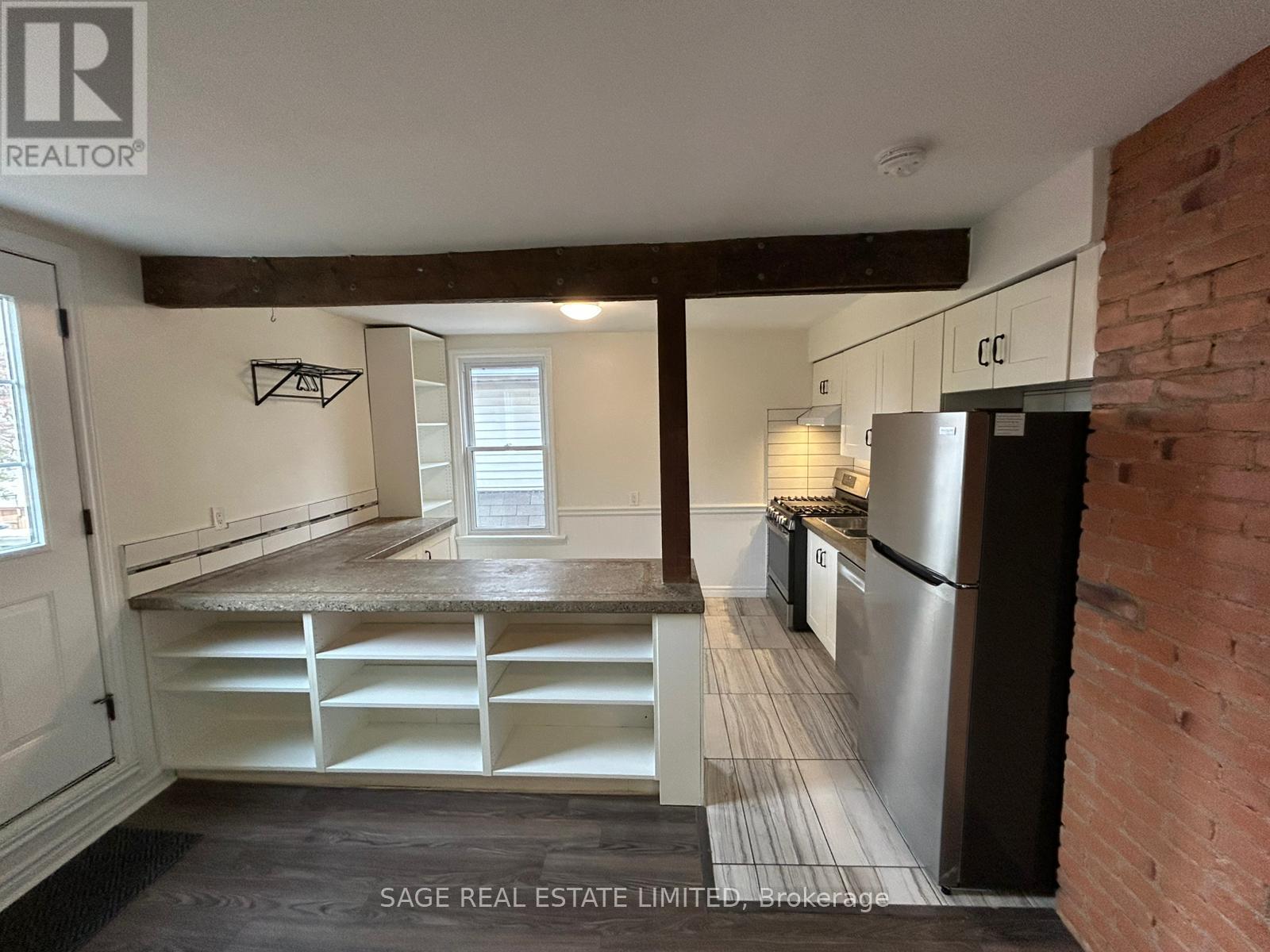 2 - 9 Wright Avenue, Hamilton, Ontario  L8L 2T5 - Photo 4 - X12508814